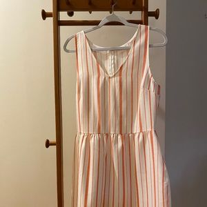 Women’s dress